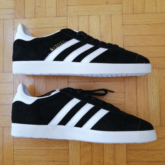 adidas Shoes - Women's Adidas Gazelle 7.5US NWB